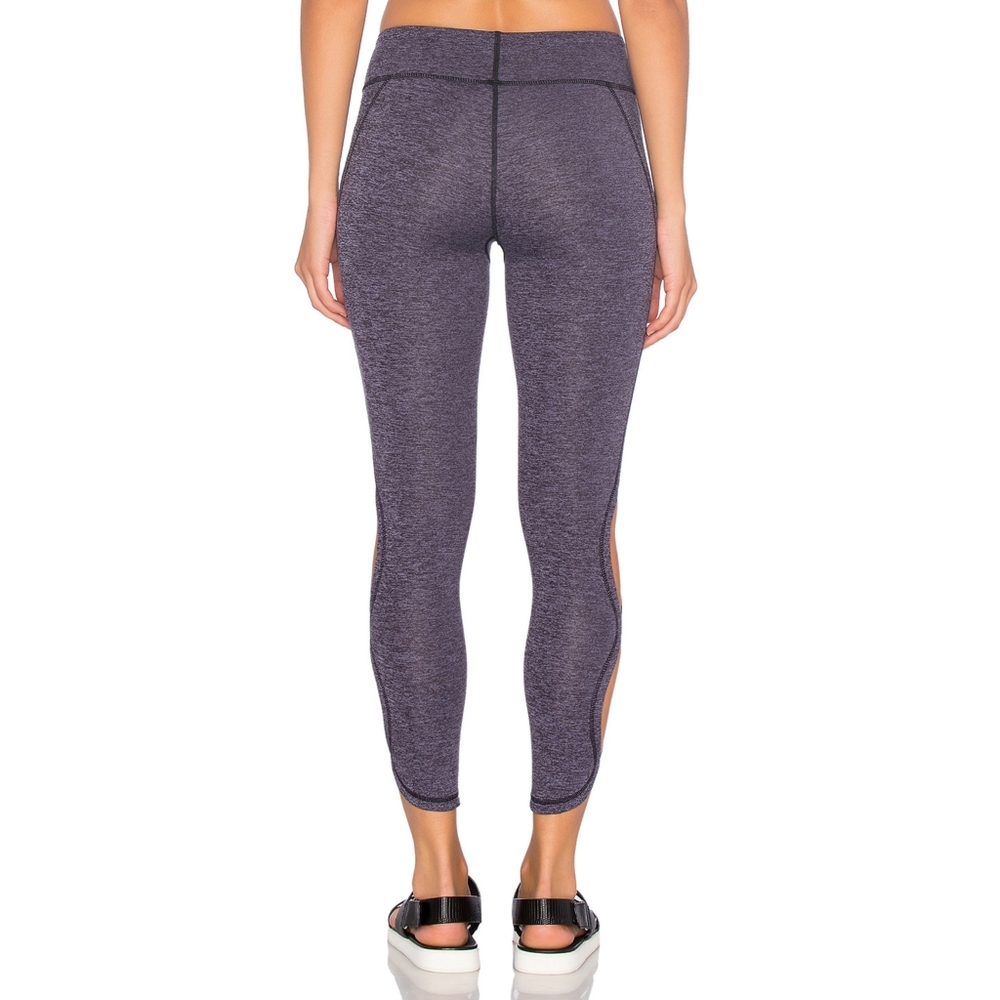 New Free People Movement New Infinity Navy Cropped Cut Out Legging Small Medium - Picture 5 of 10